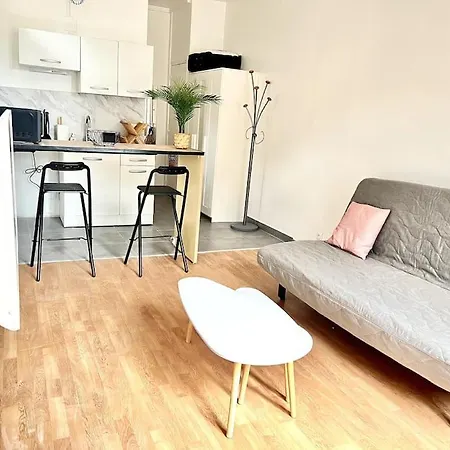 Apartmán Face A La Gare -le Sacha- Ermont